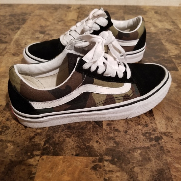 Vans Other - VANS Old Skool Camo Canvas/Black Suede Lace Up